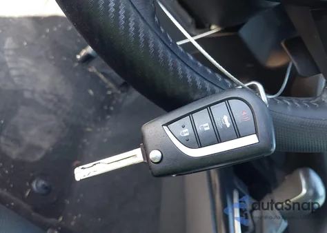 2020 Toyota Camry Se Nightshade Edition z USA, uszkodzony, nr VIN 4T1G11AK2LU334217